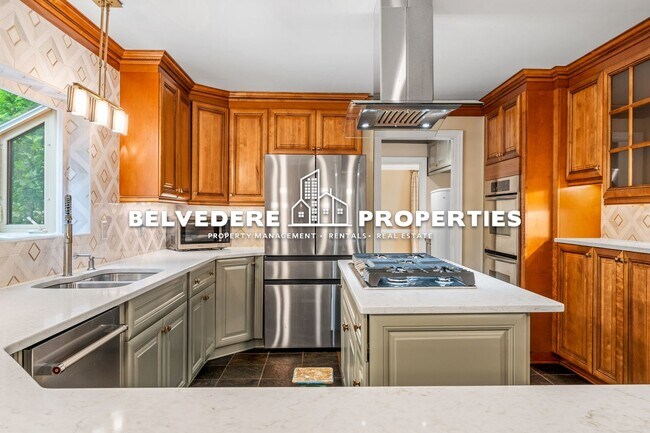 Building Photo - 4 bed in Hamilton Lakes