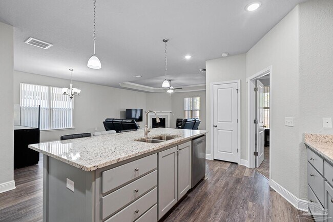Building Photo - 3838 Ranch Rd