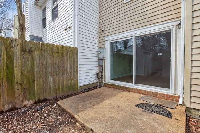 Building Photo - 2 bed 1.5 Bath Townhome in Indian Lakes