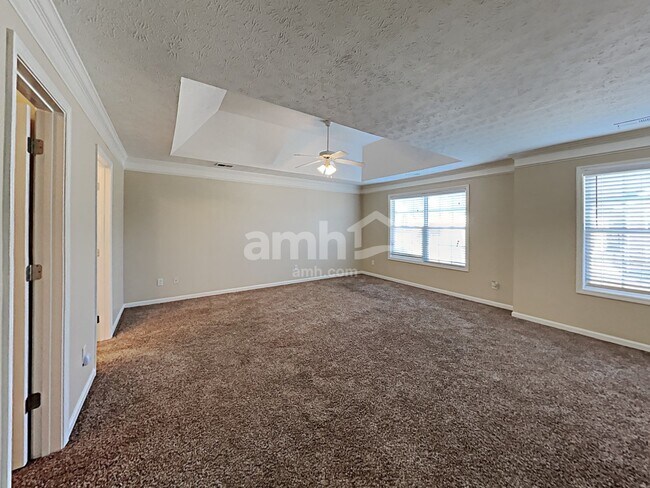 Building Photo - 230 Overlook Dr
