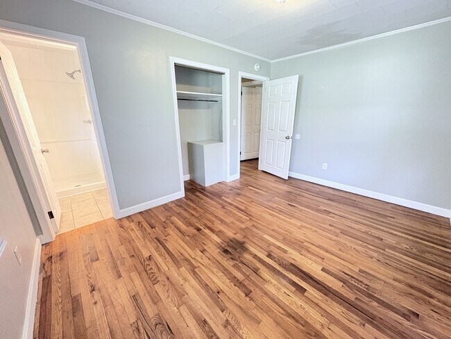 Building Photo - 650 Berkeley Dr