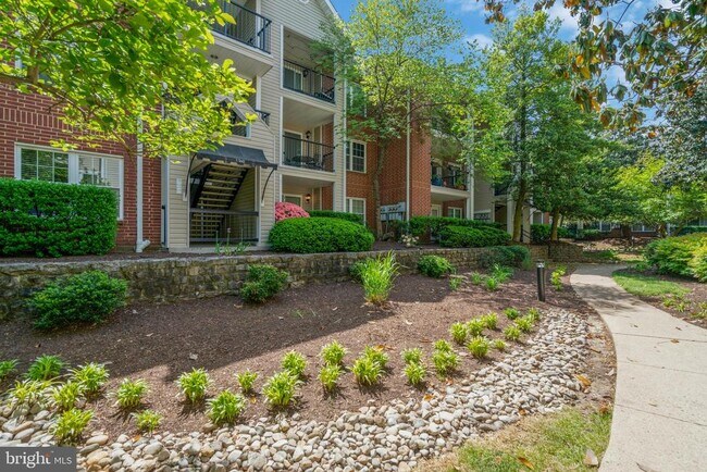 Building Photo - 3308 Wyndham Cir
