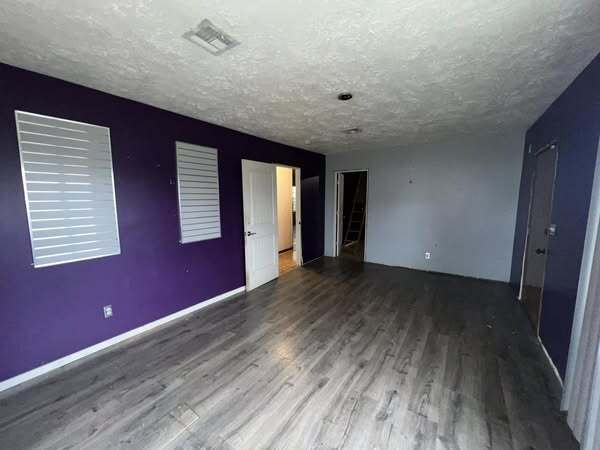 Building Photo - 3017 SW 28th St