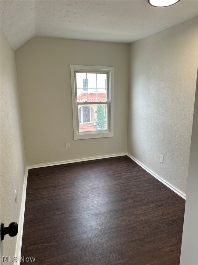 Building Photo - 1244 W 69th St