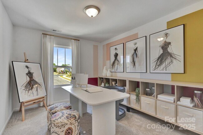 Building Photo - 747 Lock Haven Dr NW