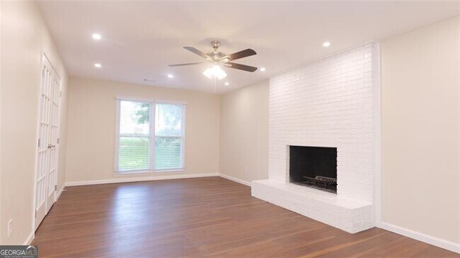 Building Photo - 1824 Idlewood Rd