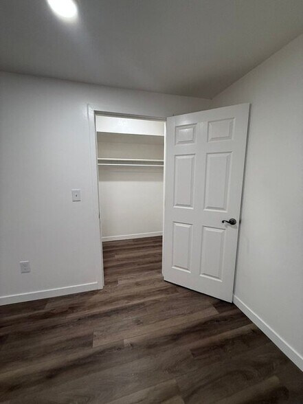 Building Photo - 1243 Forest Ridge Rd