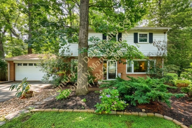 Building Photo - Beautiful 3 Bedroom 2.5 Bath Home in Dallastown Schools Pet Friendly