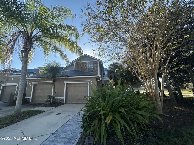 Building Photo - 105 Leese Dr