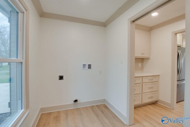 Building Photo - 2042 Rosebury Ln SW