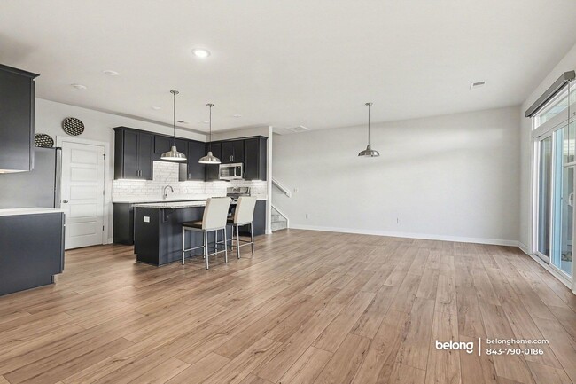 Building Photo - 104 Rock Cress Trl