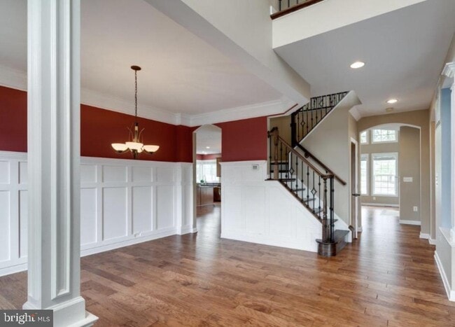 Building Photo - 2450 Transom Pl