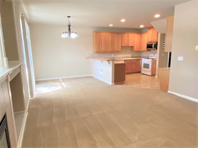 Building Photo - 1407 NE 166th Ct