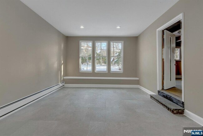 Building Photo - 16 Cypress Peak Ln