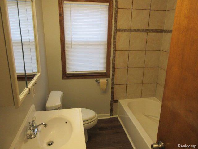 Building Photo - 20404 Wakenden St