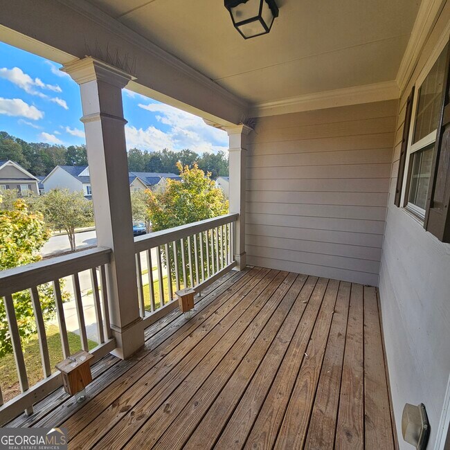 Building Photo - 413 Fern Bay Dr SW