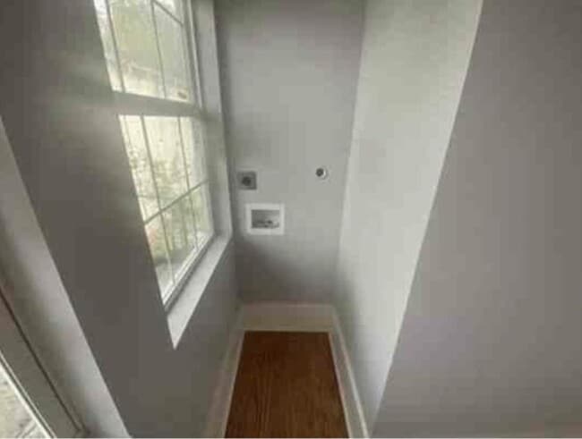 Building Photo - 639 W Elmira St