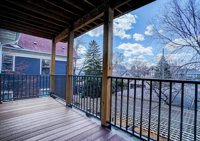 Building Photo - Perfect 5BR Home in Uptown!