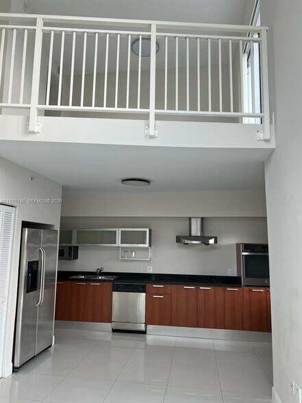 Building Photo - 1650 Brickell Ave