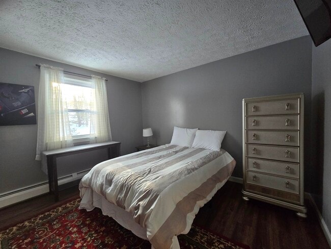 Building Photo - 53 Holmes Dr