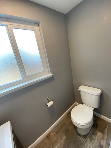 Building Photo - 407 Gertrude Dr