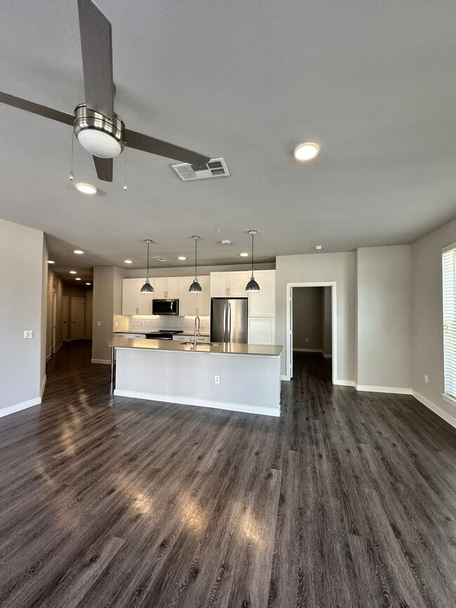 Building Photo - 5701 McKinney Pl Dr