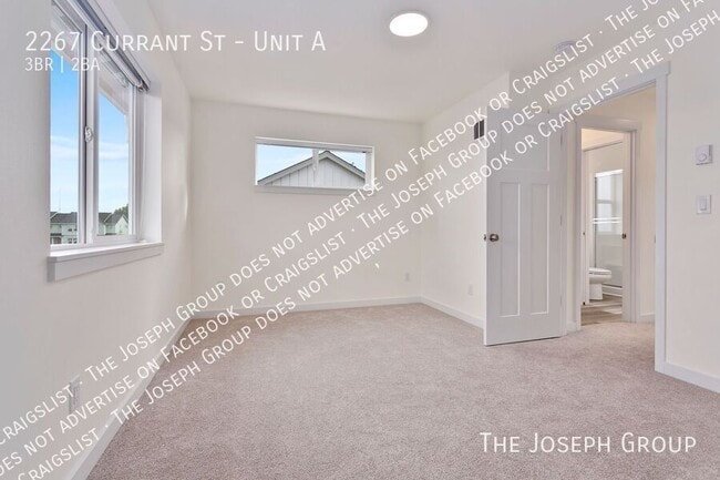 Building Photo - 2267 Currant St