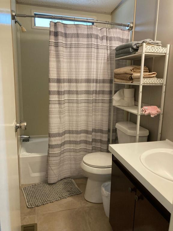 Building Photo - 189 Lewis St