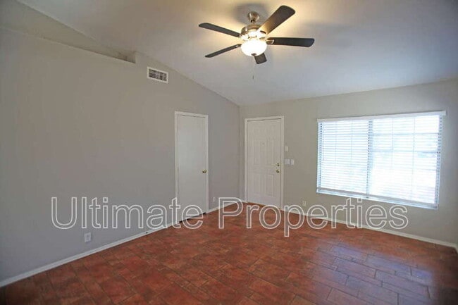 Building Photo - 7816 W Ocotillo Rd