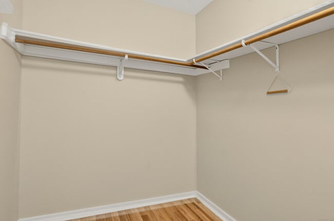 Building Photo - 43 Copley Rd