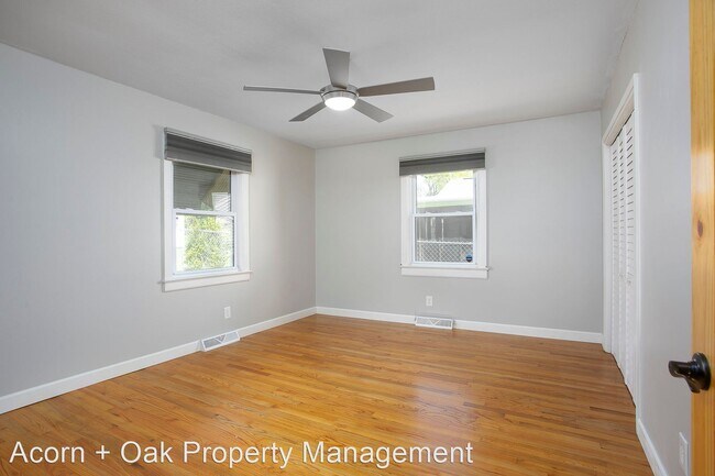 Building Photo - 2 br, 1 bath House - 1305 Sedgefield St.