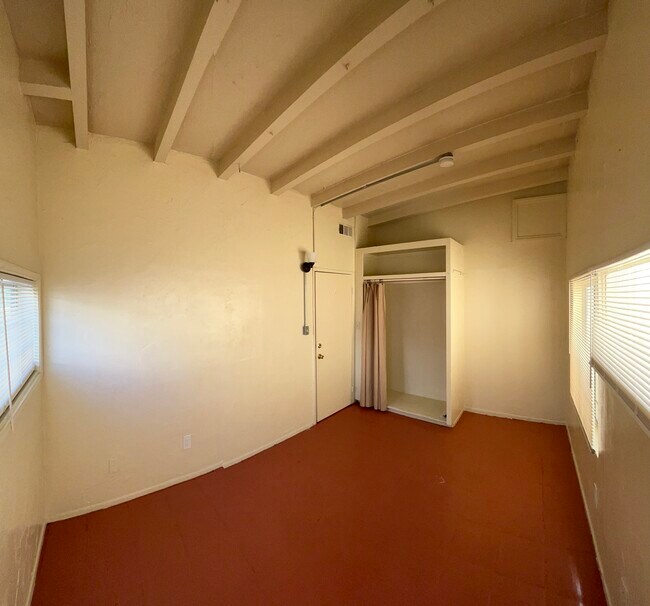 Room for rent - 5020 College Ave