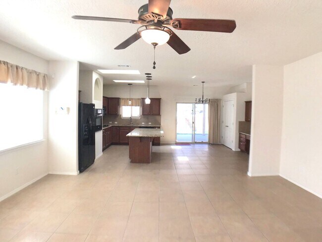 Building Photo - Spacious 2 bedroom home in gated 55+ Community w/ community pool in Bernalillo/Rio Rancho. Close ...