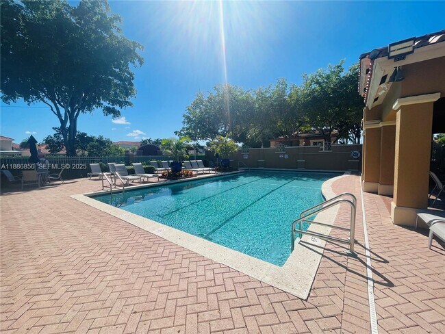 Building Photo - 11500 NW 60th Terrace