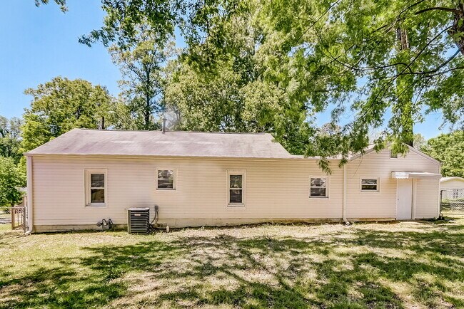 Building Photo - 937 9th Ave