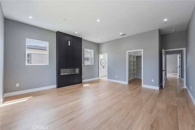 Building Photo - 2130 W 238th St