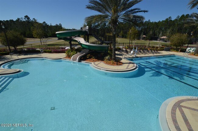 Building Photo - 180 Thornloe Dr