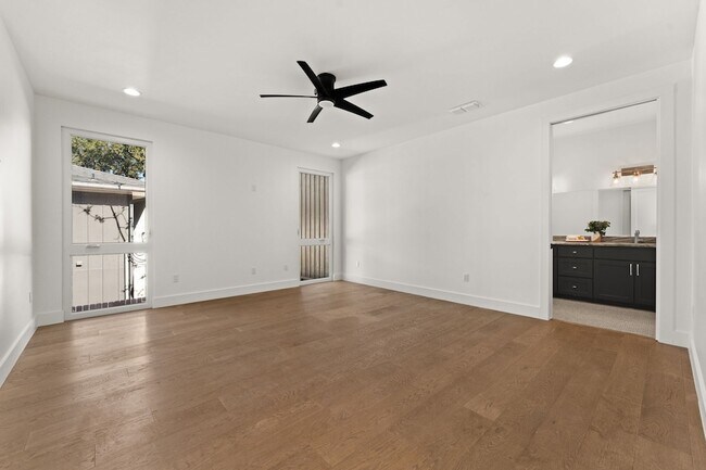 Building Photo - 3814 Wadford St