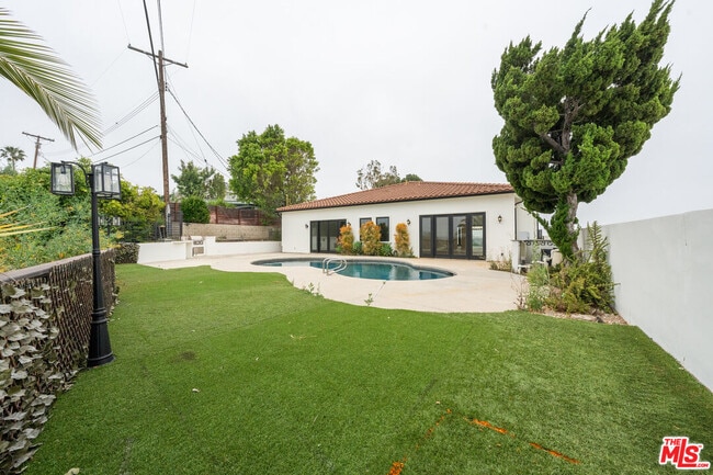 Building Photo - 4576 Martson Dr