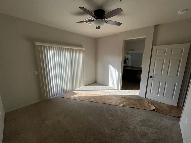 Building Photo - El Dorado Condo Available for RENT