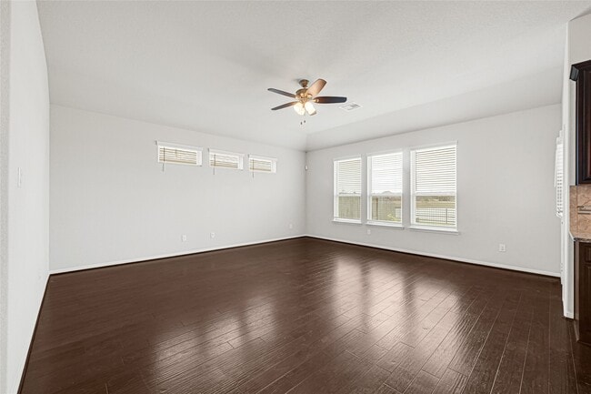 Building Photo - 4619 Grigio Pines Dr