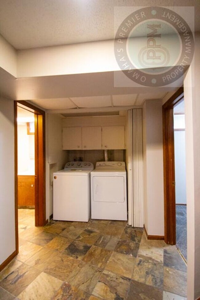 Building Photo - 12175 Pedersen Dr
