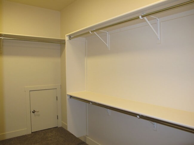Building Photo - Pending Application!
