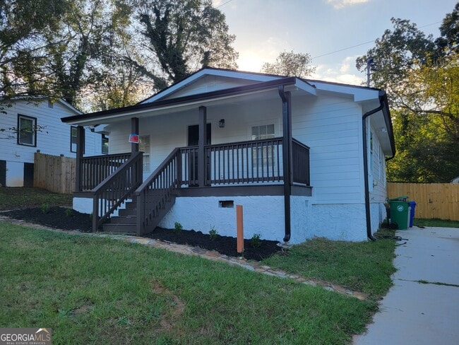 Building Photo - 768 4th St