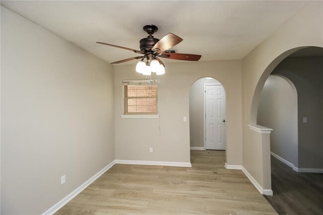 Building Photo - 309 S Morgan Dr