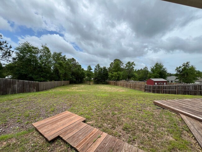 Building Photo - Executive Living