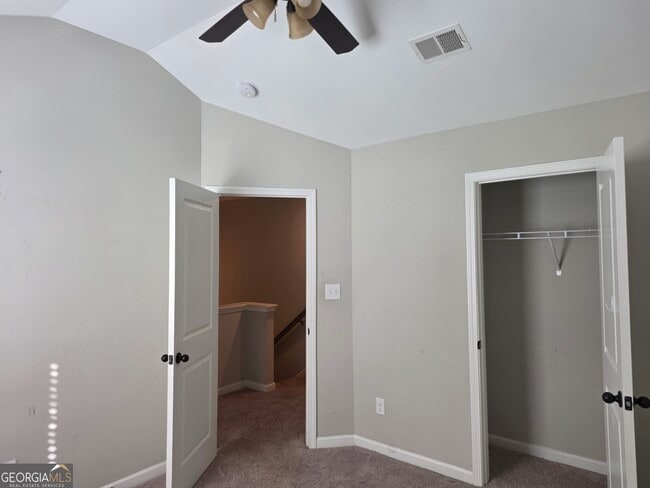 Building Photo - 132 W River Cane Run