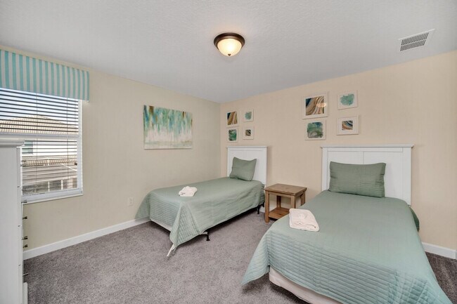 Building Photo - 1671 Moon Valley Dr
