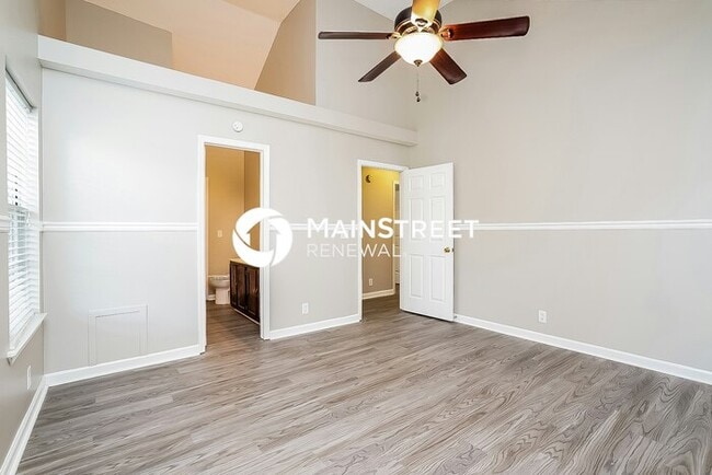 Building Photo - 3 Bedroom Pet-Friendly Home in Antioch, TN with Main Street Renewal