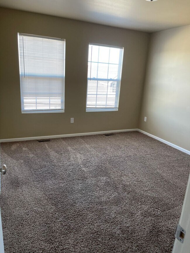 Building Photo - Great Home Available Johnston Schools